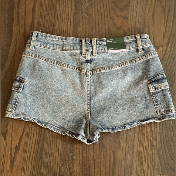 Wild Fable Low Rise Stretch  Blue Jean Shorts - Picture 2 of 7